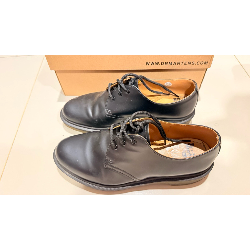 PRELOVED Dr. Martens DOCMART