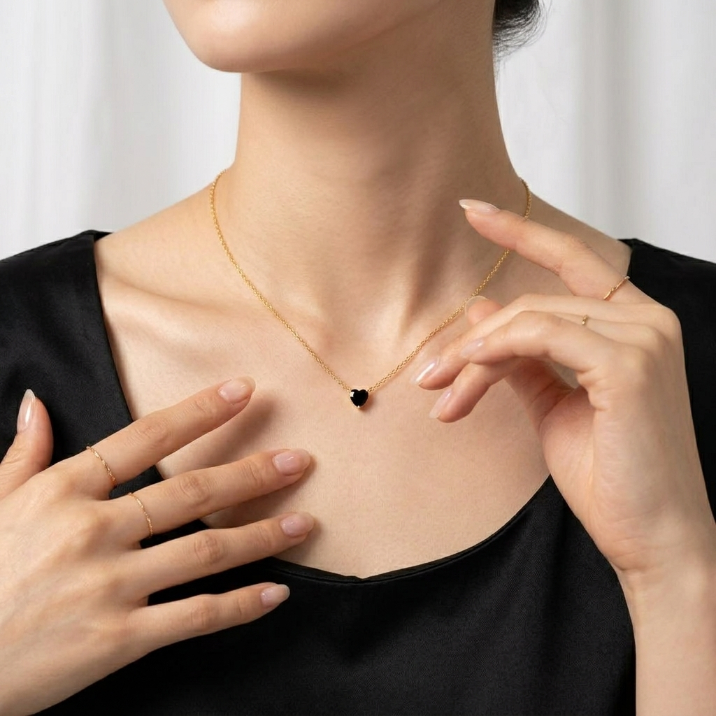 Kalung Titanium Love Hitam Yana Gold Kalung Titanium Rantai Tipis