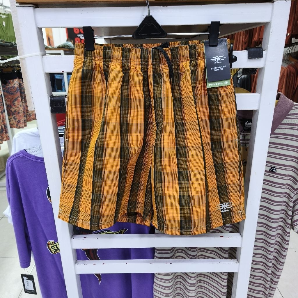 Celana Pendek Quiksilver Mercury Plaid Volley Short 18NB Original