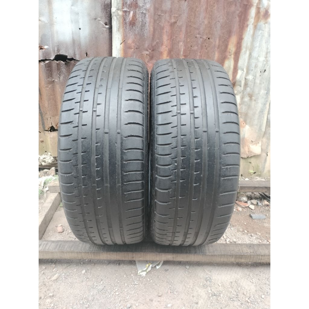 ban bekas 215/50 R17 Accelera PH-R