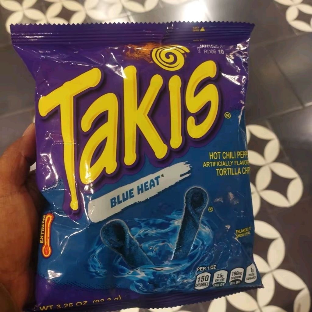takis blue heat 92.3gr takis blue heat snack