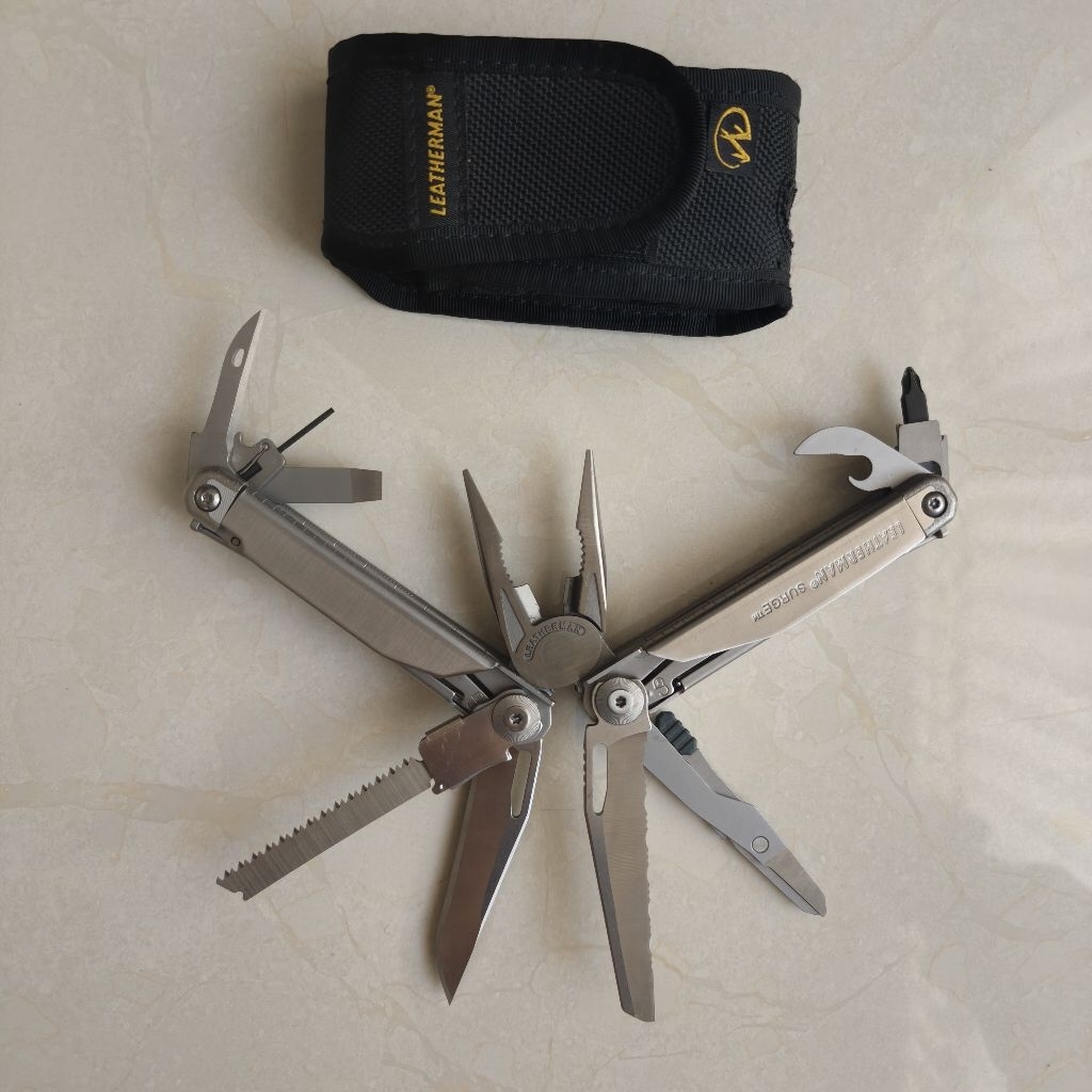 Leatherman surge pisau lipat with pouch