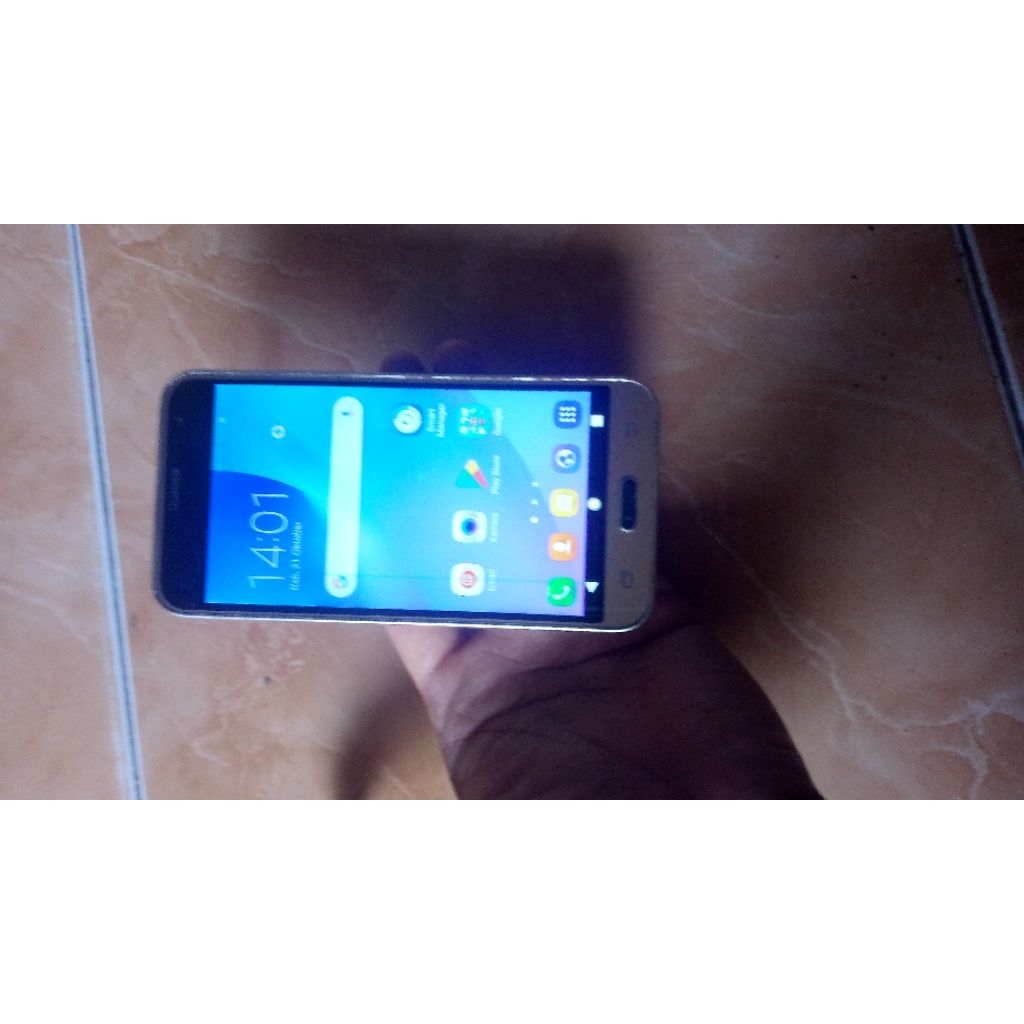 SAMSUNG J3 2016 MINUS