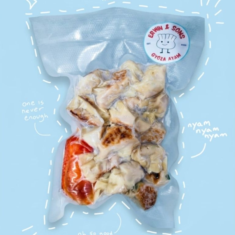Gyoza ayam | gyoza ayam frozen siap santap | gyoza frozen cooked food |  gyoza frozen food