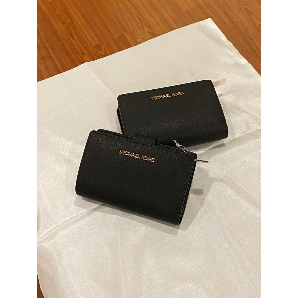 women wallet mk js item medium bifold zip
