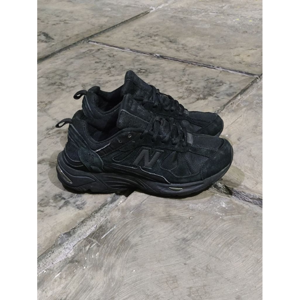 NB 880 Fullblack Original