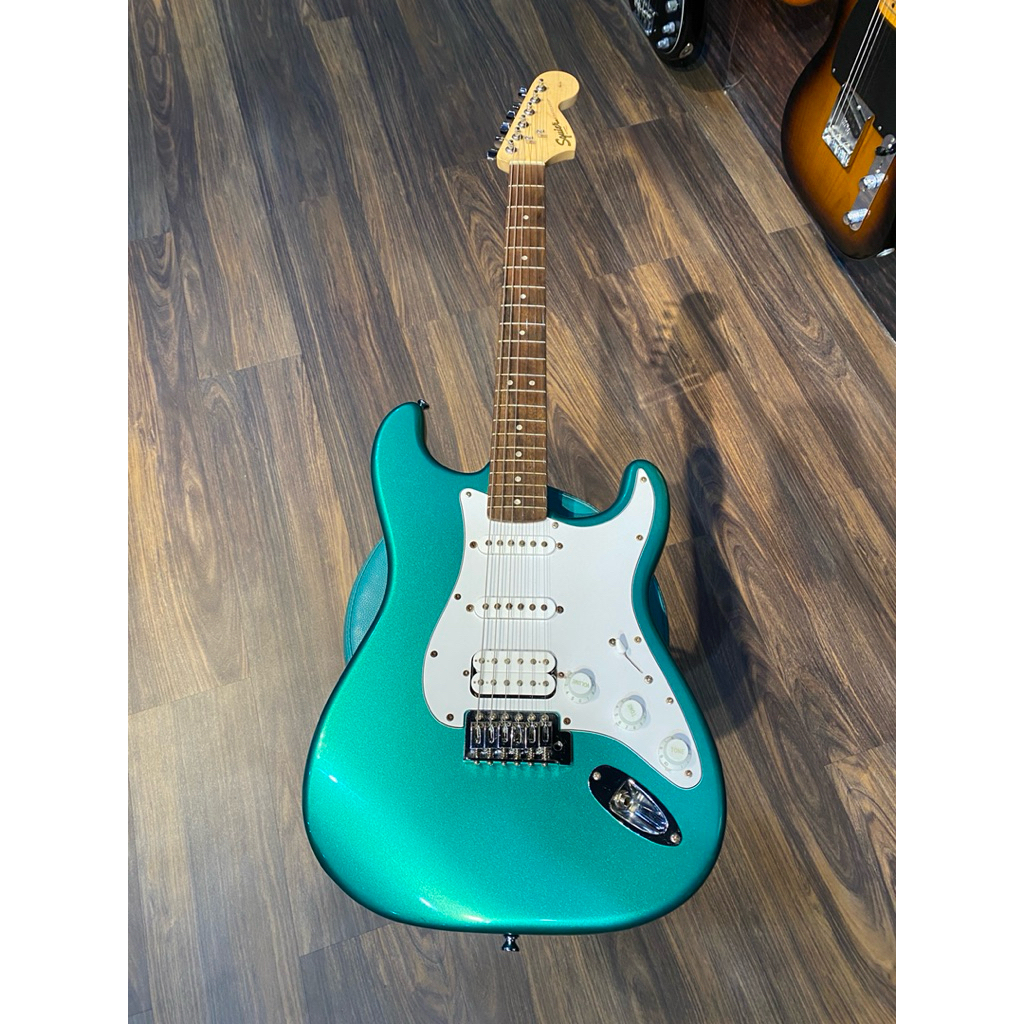 Squier Affinity Stratocaster HSS Race Green