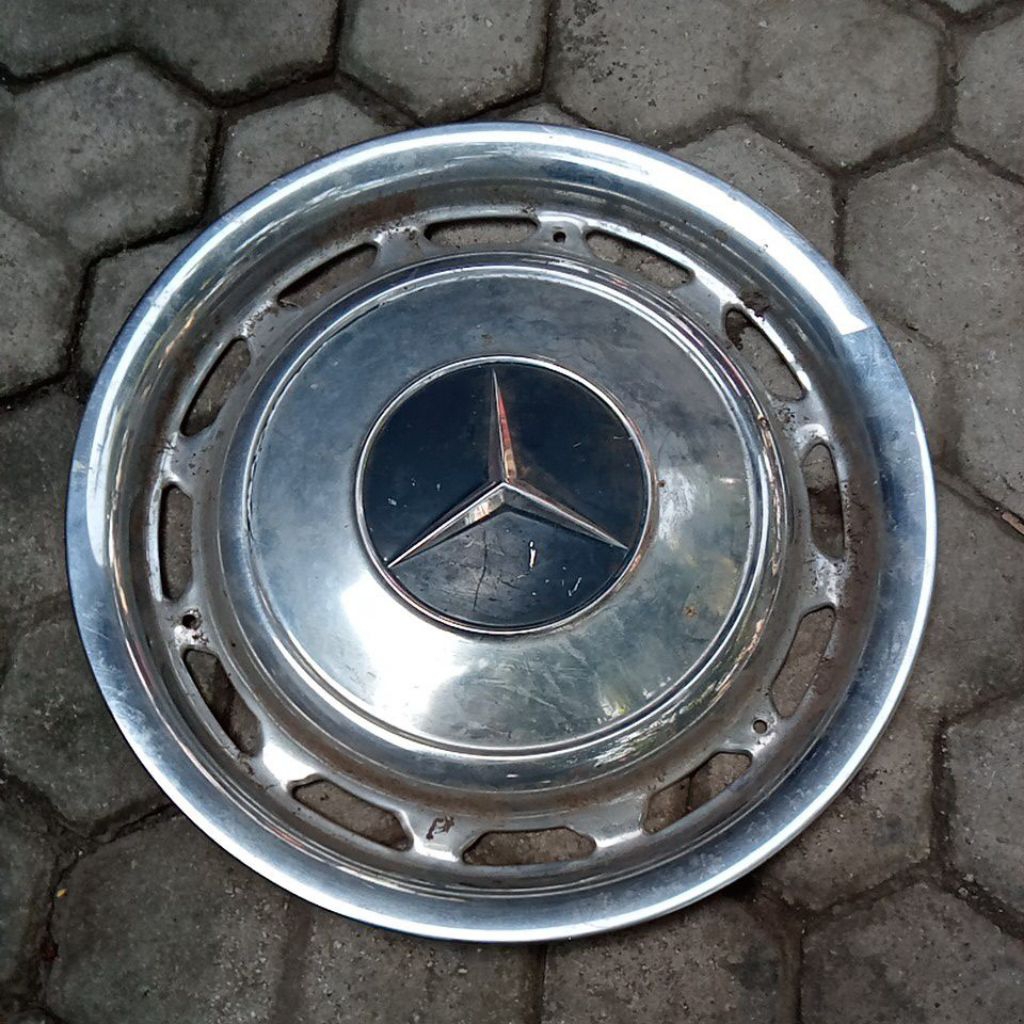 Wheel Dop / Cover Velg Mobil Mercy Mercedes Benz