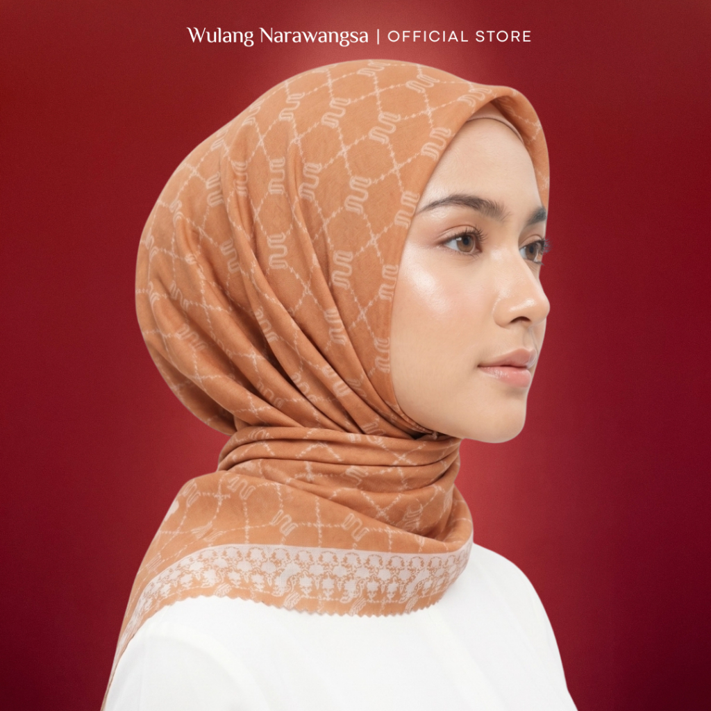 Wulang Narawangsa Hijab Segi Empat Flamingo Era Terracota | Kerudung Segi Empat | Hijab Motif Segi E