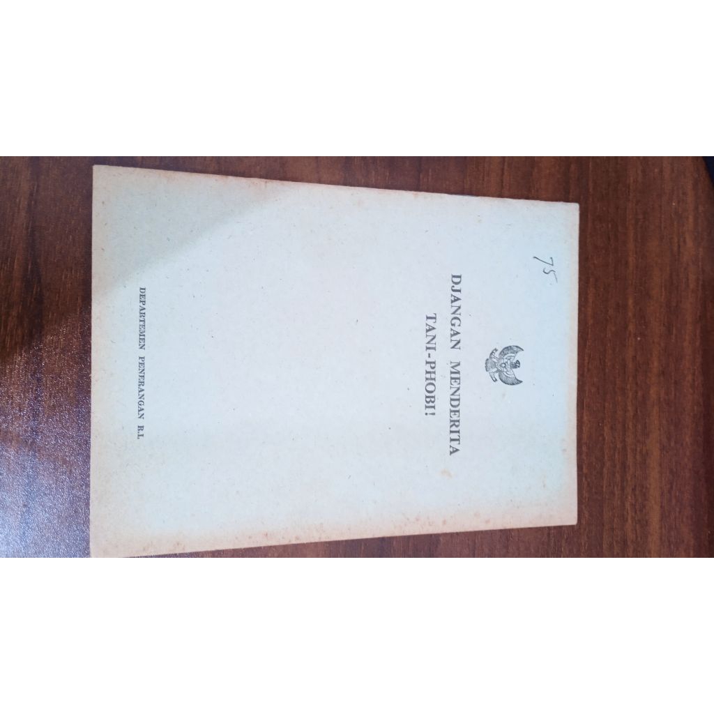Buku pidato Soekarno - DJANGAN MENDERITATANI-PHOBI
