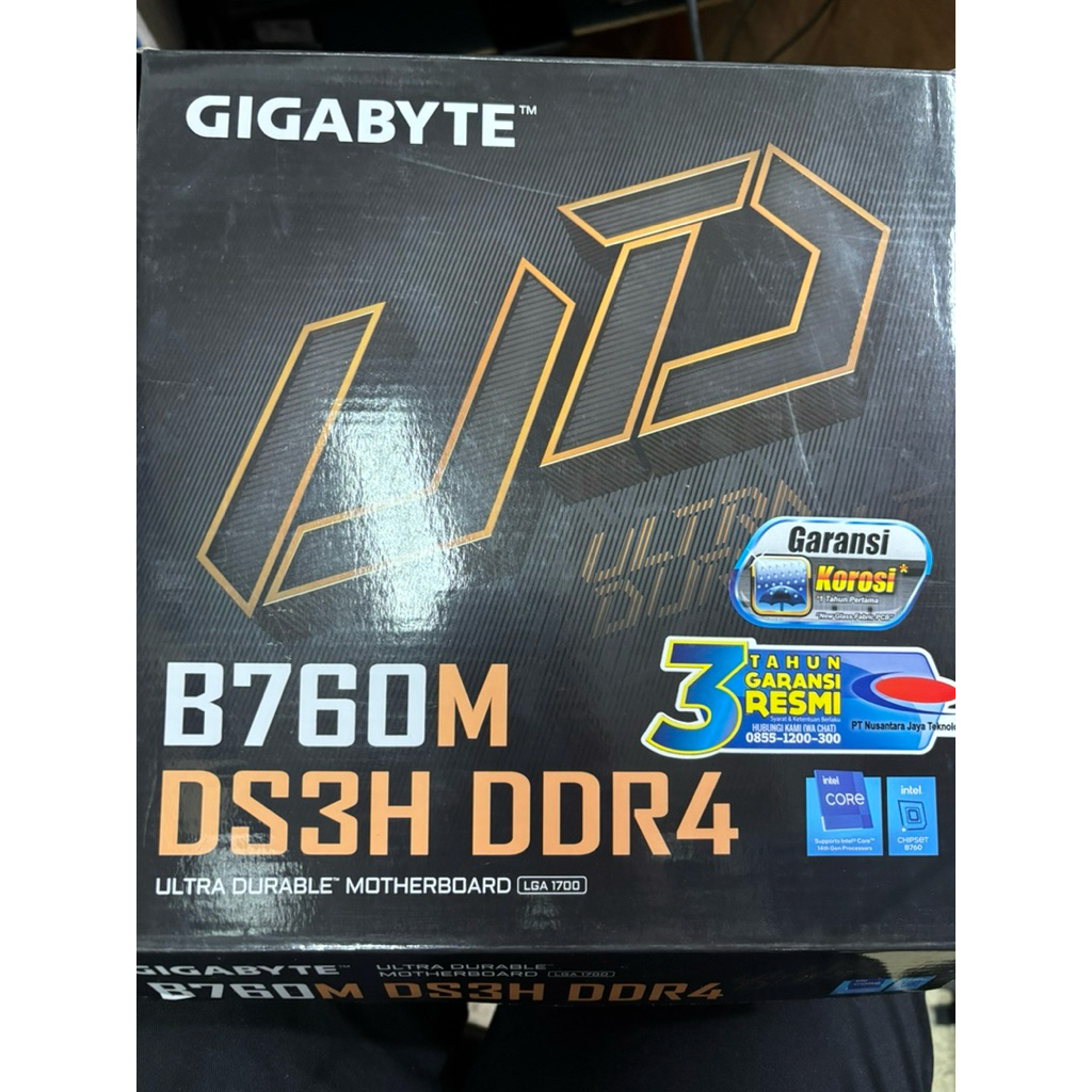 PAKET MOTHERBOARD GIGABYTR B760M-DS3H + PROSESSOR INTEL CORE I7-12700