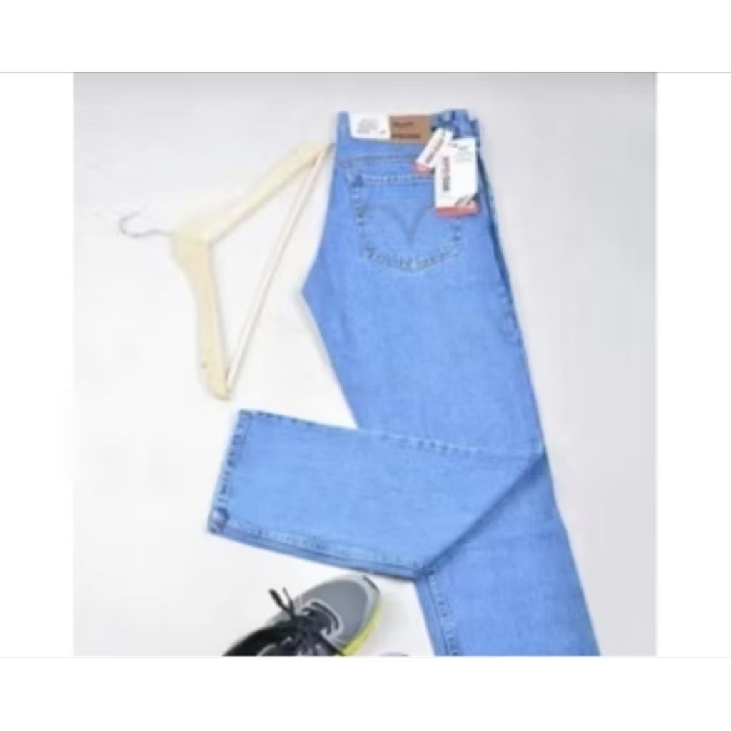 Celana jeans/levis standar (beige) merek "XPD"