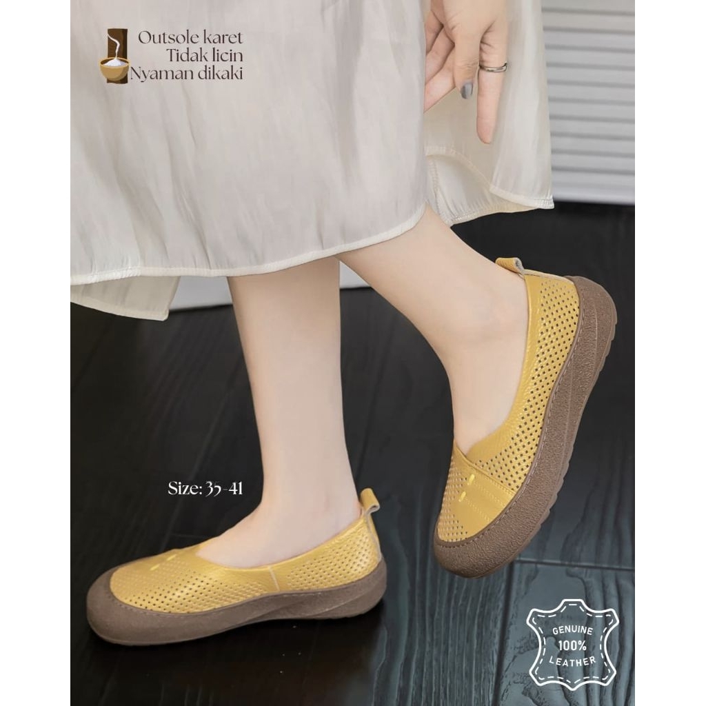 Unicebags- New Sepatu Kulit Asli Clarks YC7023 | Slip On Wanita Empuk Anti Licin Ukuran 35-41Include