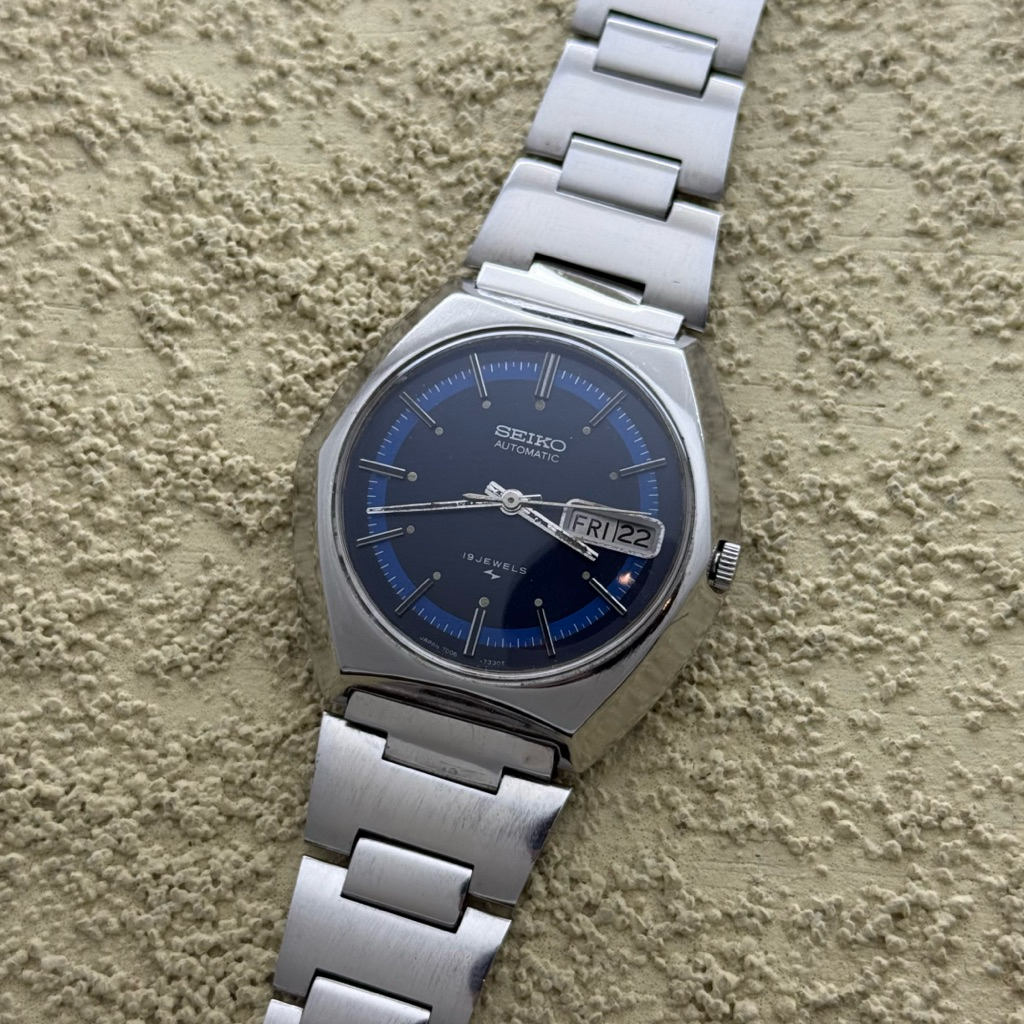 Arloji Jam tangan Seiko Two tone Blue Dial Vintage 7006 Second Preloved