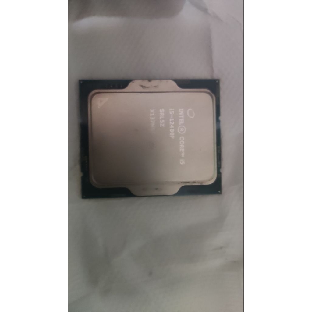 Prosesor i5 12400F
