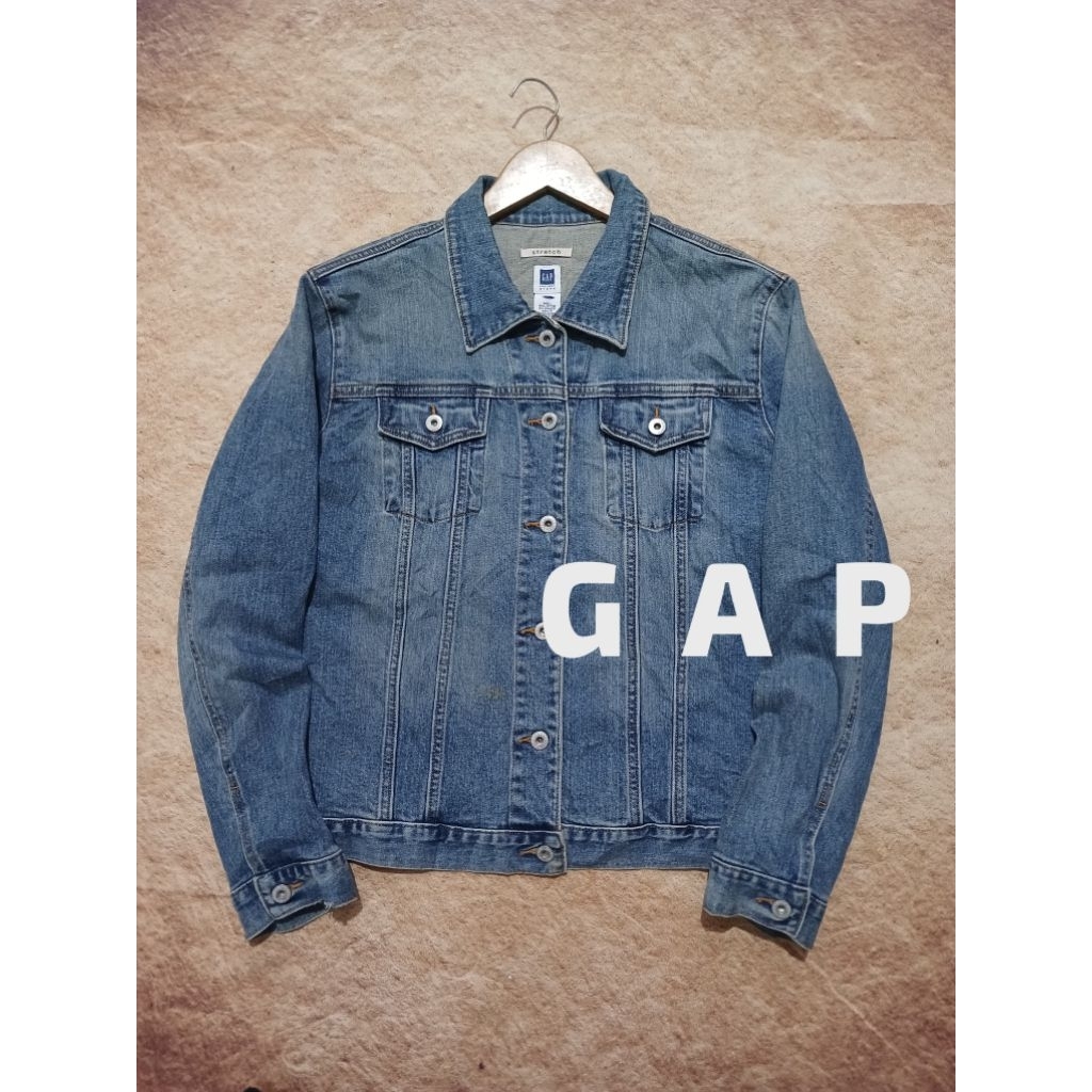 Jaket jeans denim trucker GAP bahan ngaret bekas murah