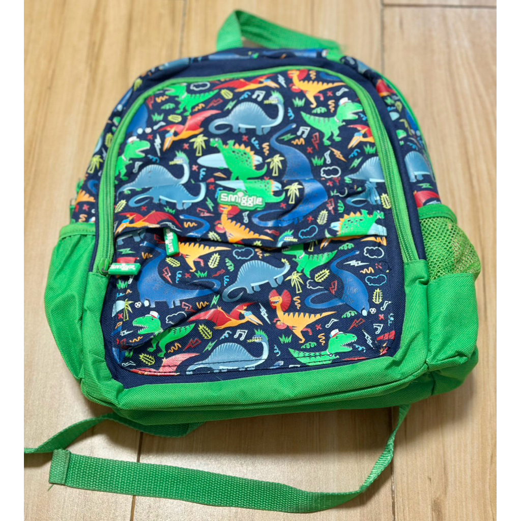 tas smiggle anak cowok size kecil