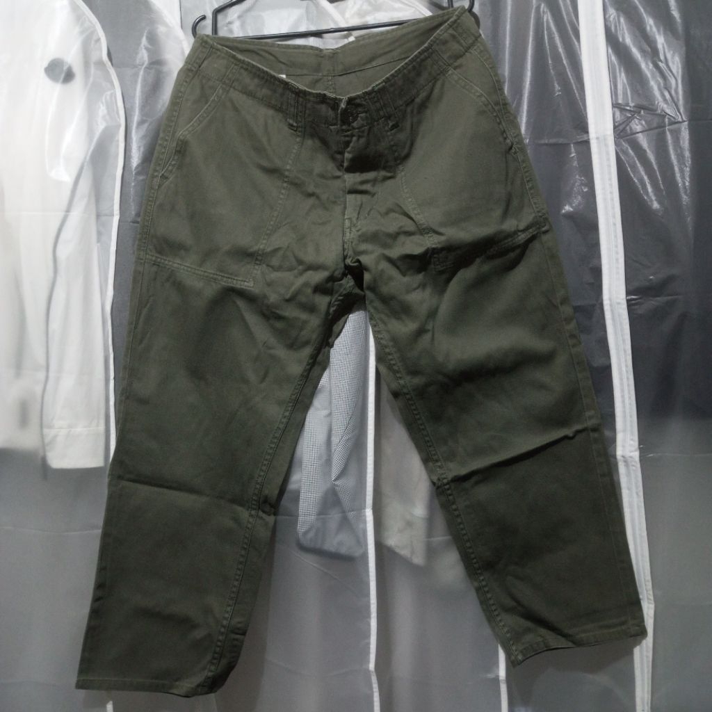 Fatigue Pants Military Olive Green Celana Panjang Reguler Ankle Not UNIQLO