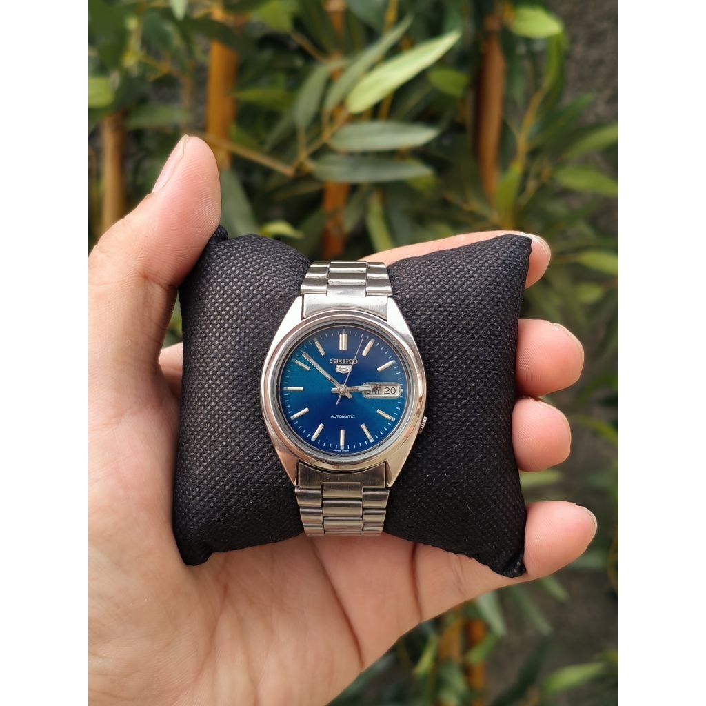 FOR SALE SEIKO 5 Royal Blue Radial Brushed Custom Dial – Cal. 7009-3040