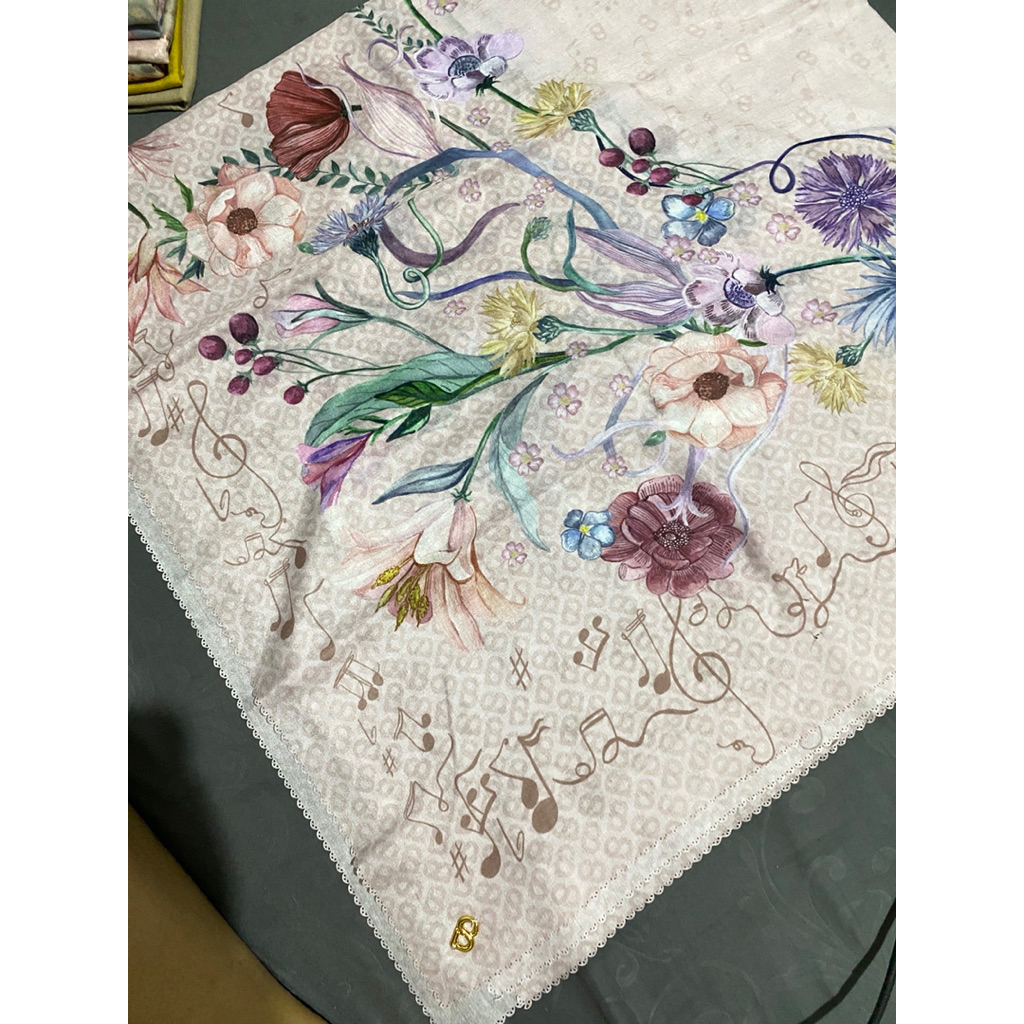 preloved buttonscarves nada Fis, rare item, mulus no defect