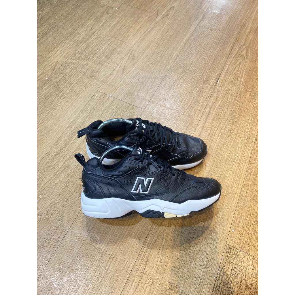 SEPATU NB608 SIZE 42
