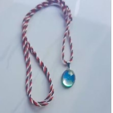 kalung liontin batu akik kalimaya pelangi indiahe tali tridatu