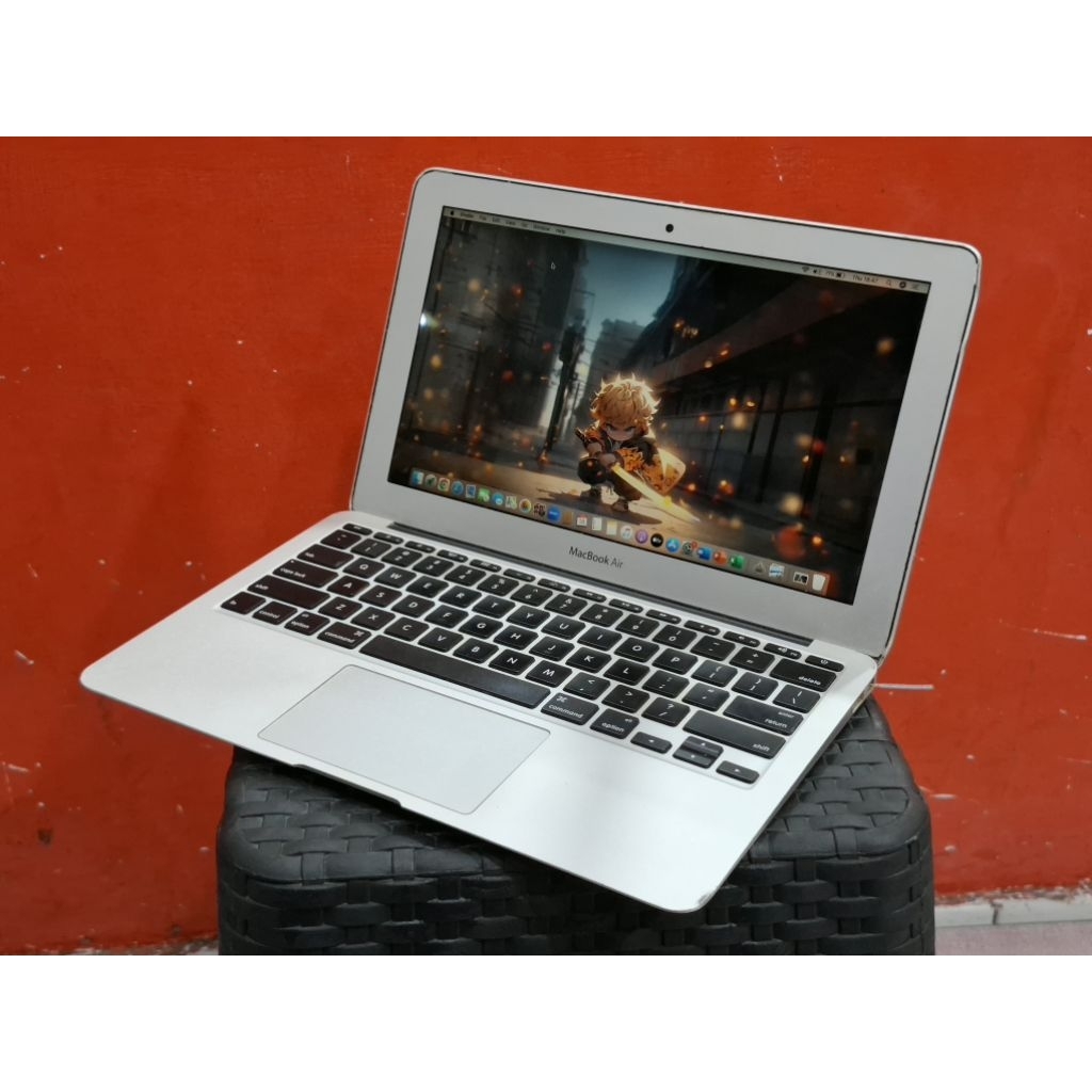 MacBook Air Mid 2013 
