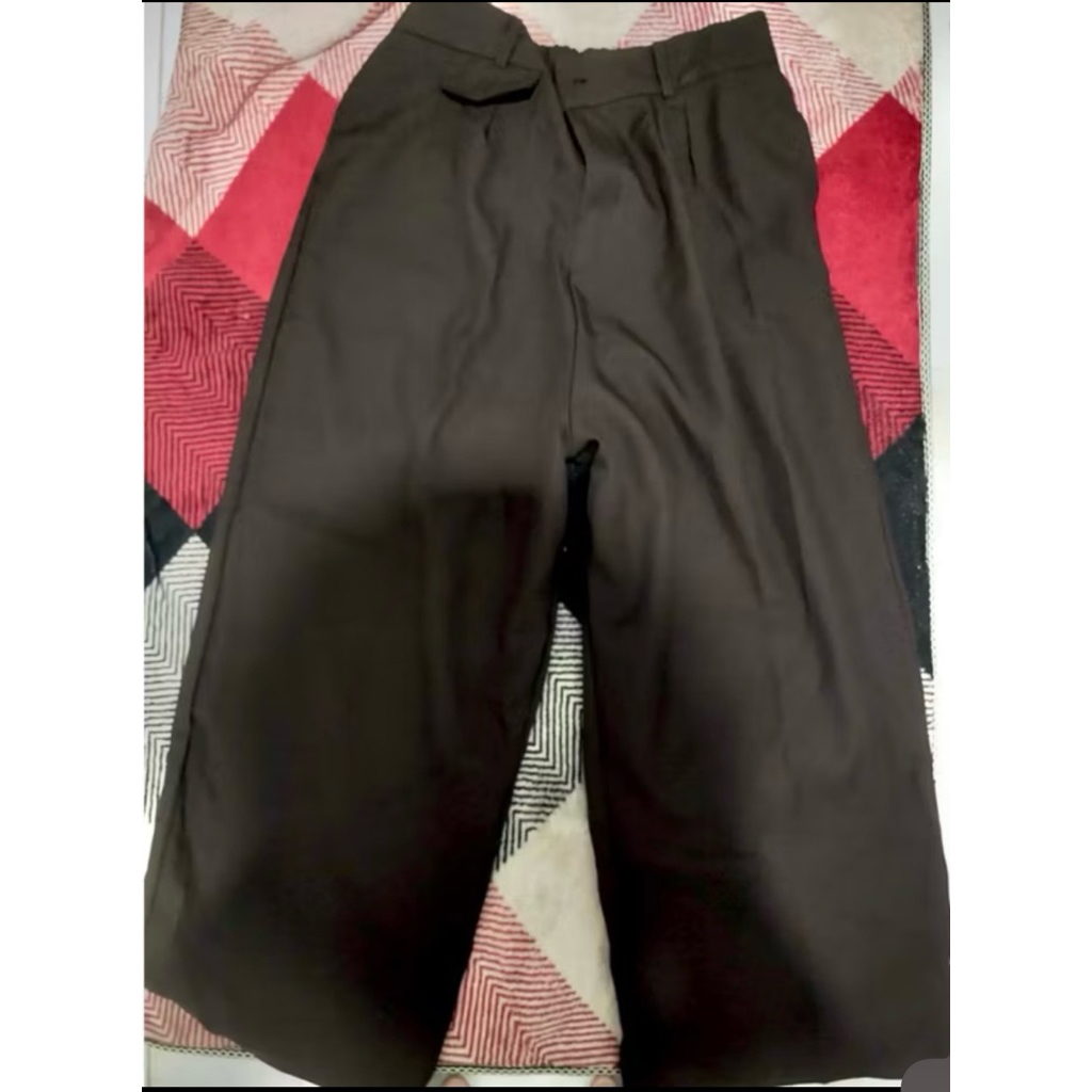 Preloved celana yeona kulot hitam