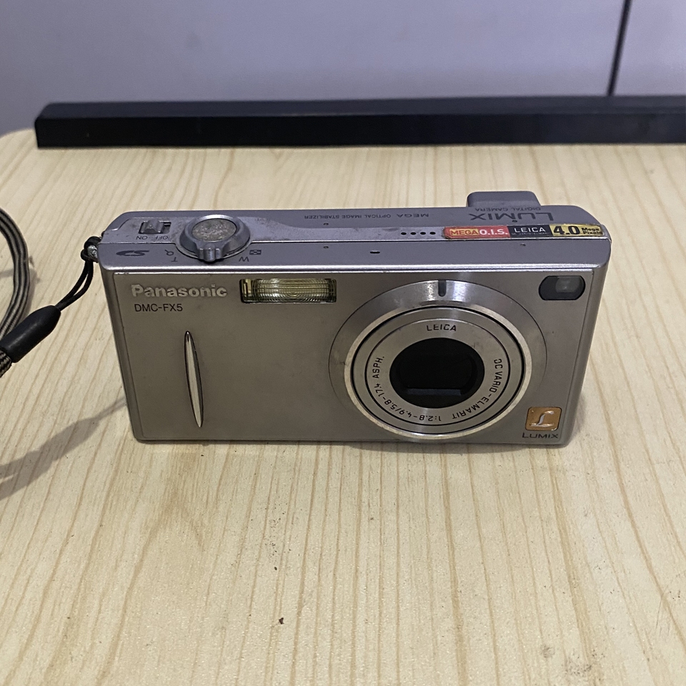 Kamera digital kompak Panasonic Lumix DMC-FX5 Gambling