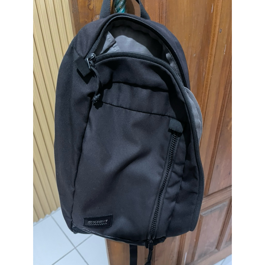 preloved tas eiger pria / cowok selempang