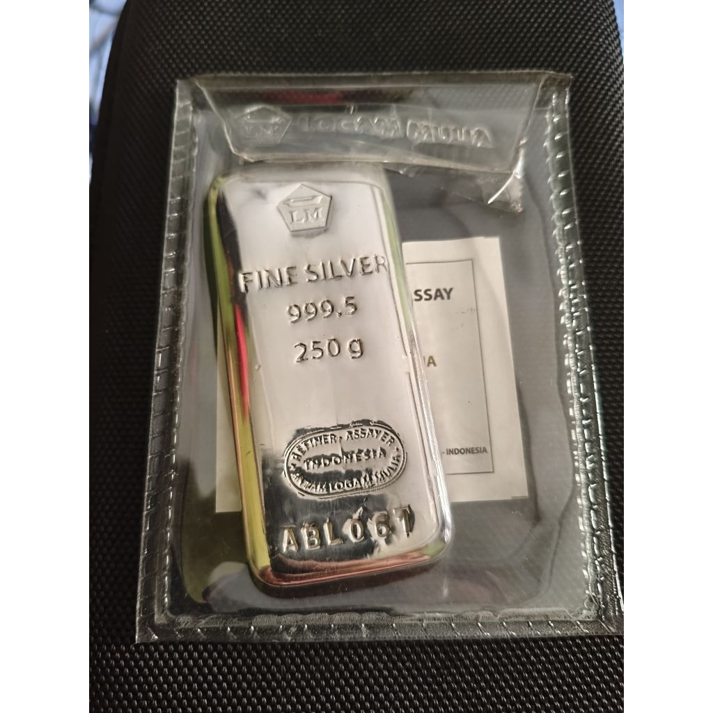 perak antam 250 g silver bar