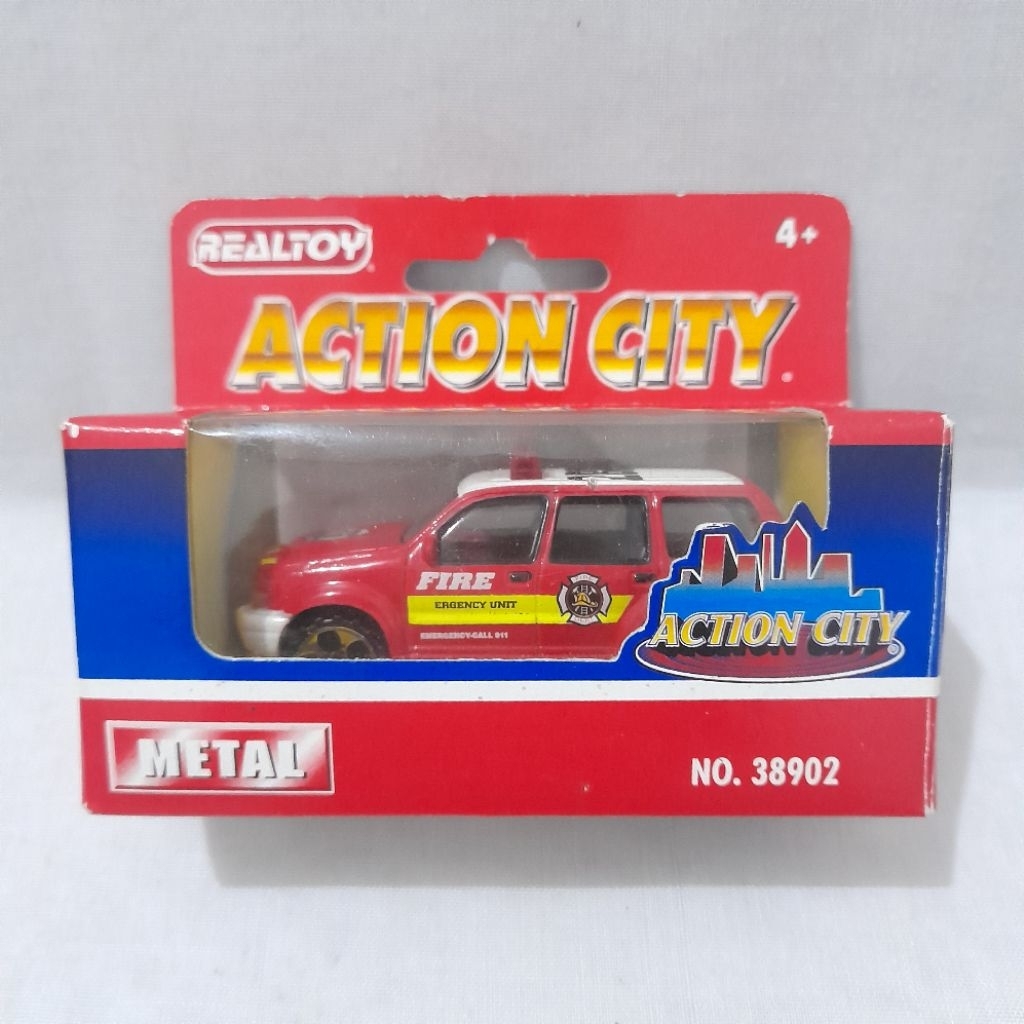 Realtoy Ford Explorer Fire Emergency Unit Action City Fast Wheels No. 38902 Diecast Skala 1:64 Maina