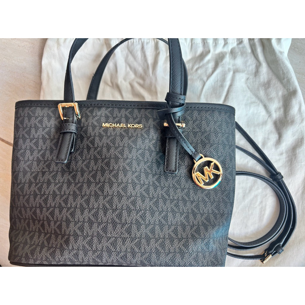 Preloved Tas Michael Kors Jet Set