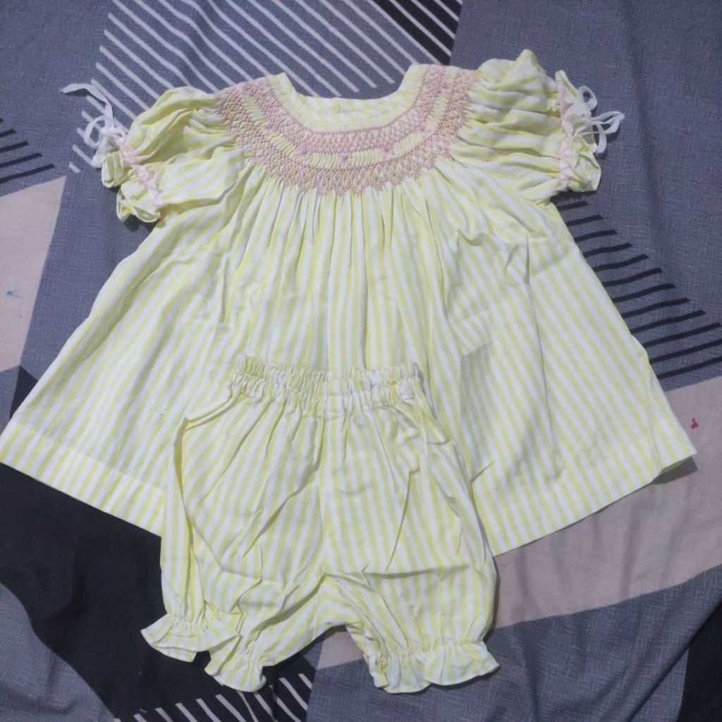 set smocked tykes and tots