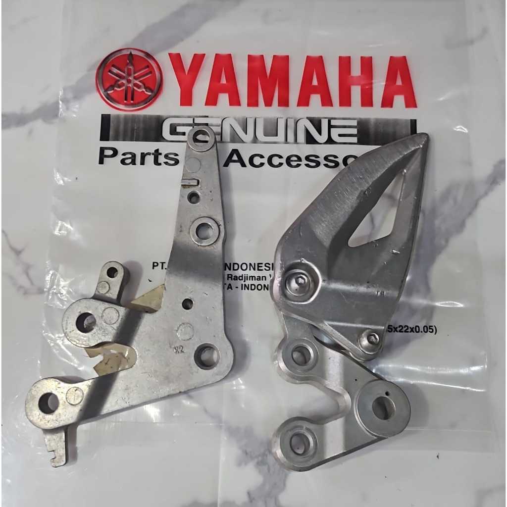 FOOTSTEP STEP YAMAHA R15 V2 ORIGINAL YGP
