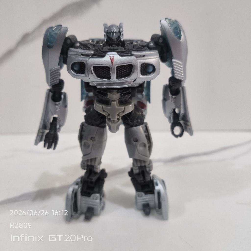 TRANSFORMERS STUDIO SERIES 10 DELUXE CLASS AUTOBOT JAZZ minus