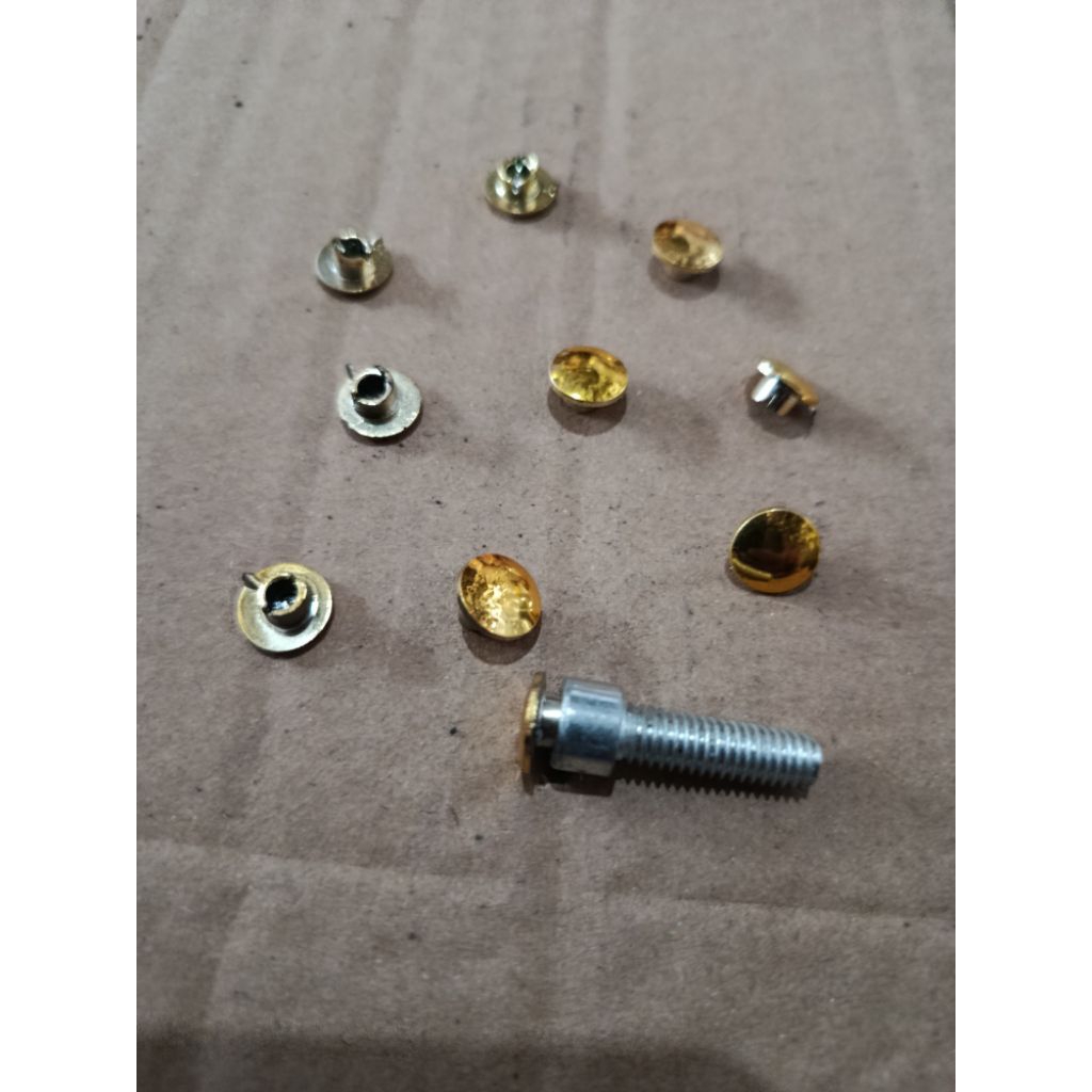 tutup baut L ukuran baut 10 m6  kunci L5 gold 10pc