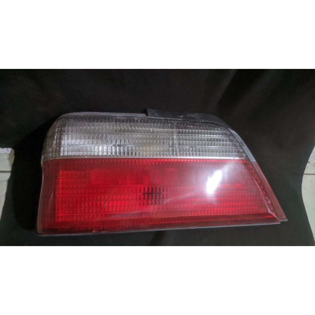 Stop Lamp Lampu Belakang Toyota Soluna 1997 1998 original kiri
