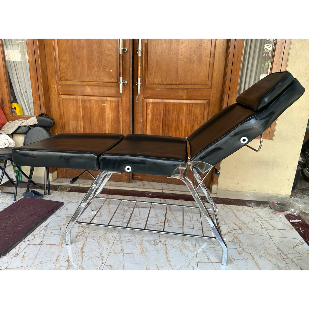 Bad klinik tempat tidur pasien facial informa