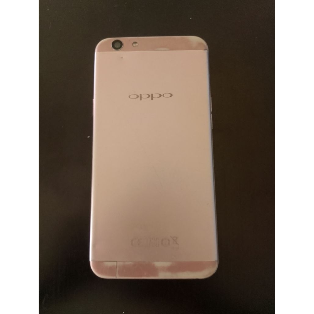 OPPO F1s 4/64 GB Hidup normal minus lcd.