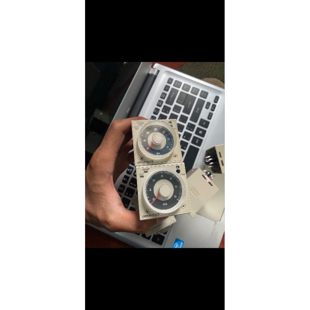 TIMER OMRON H3CR