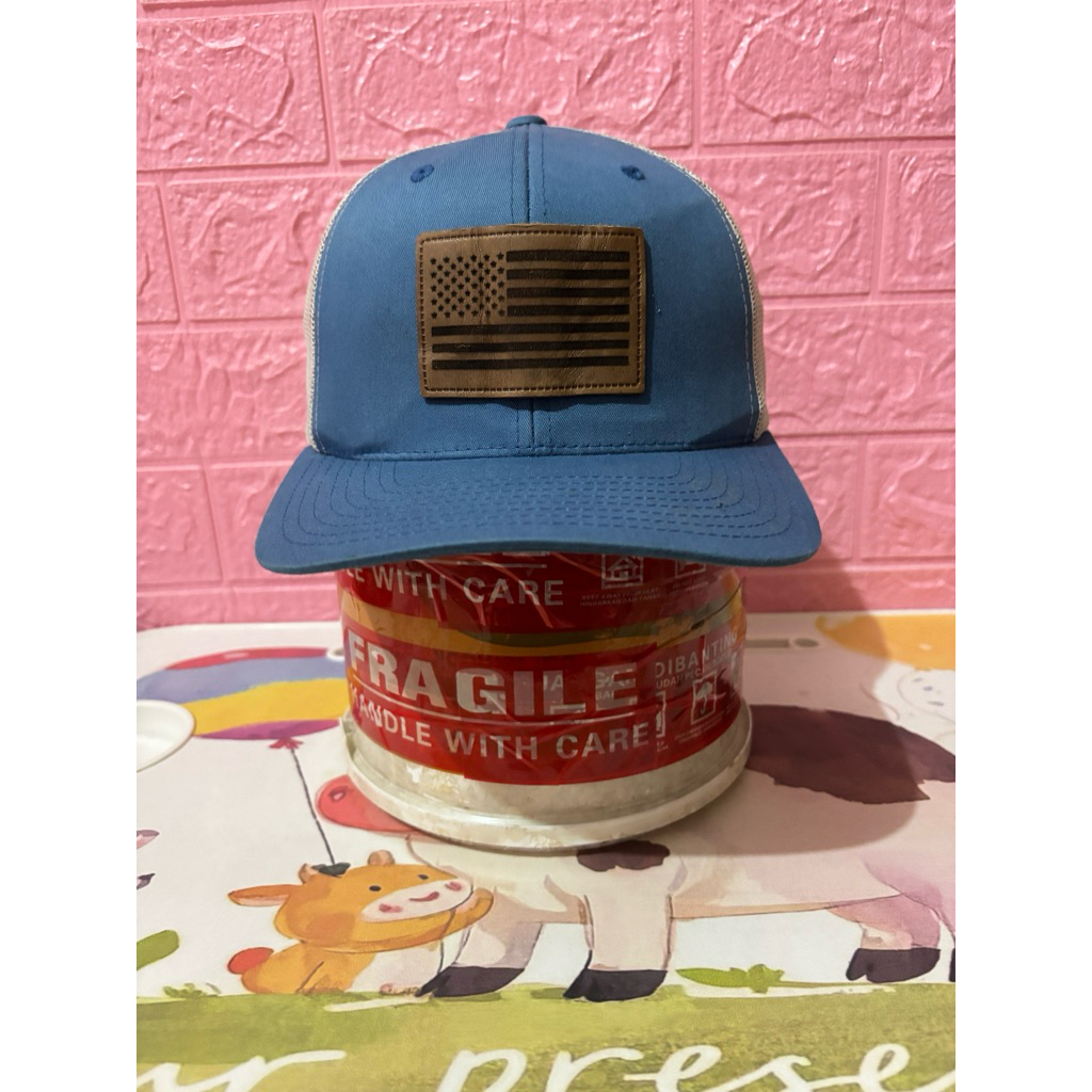 Topi trucker clasics yupoong second/bekas