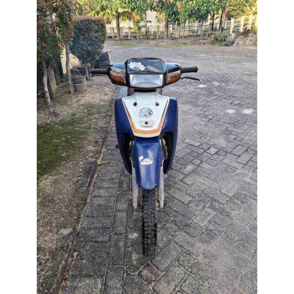 Satu Unit Satria Lumba Tahun 2000 Warna Biru Putih Plat BN Prov. Kep Bangka Belitung