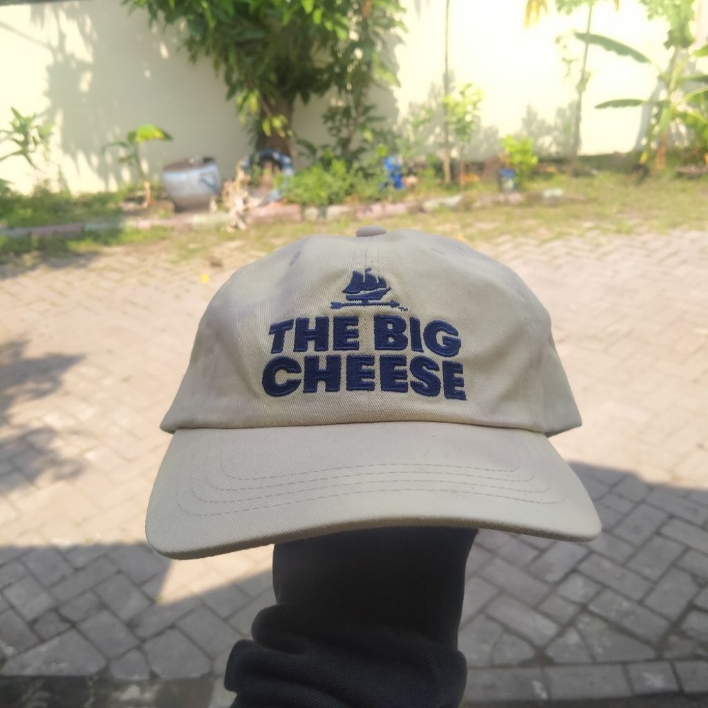 topi yupoong second motif tie die