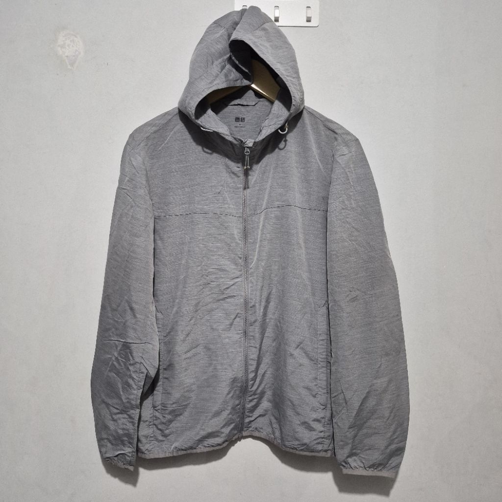 Uniqlo Running Lightweight UV Protection 3D cut Grey Parka Jacket M
