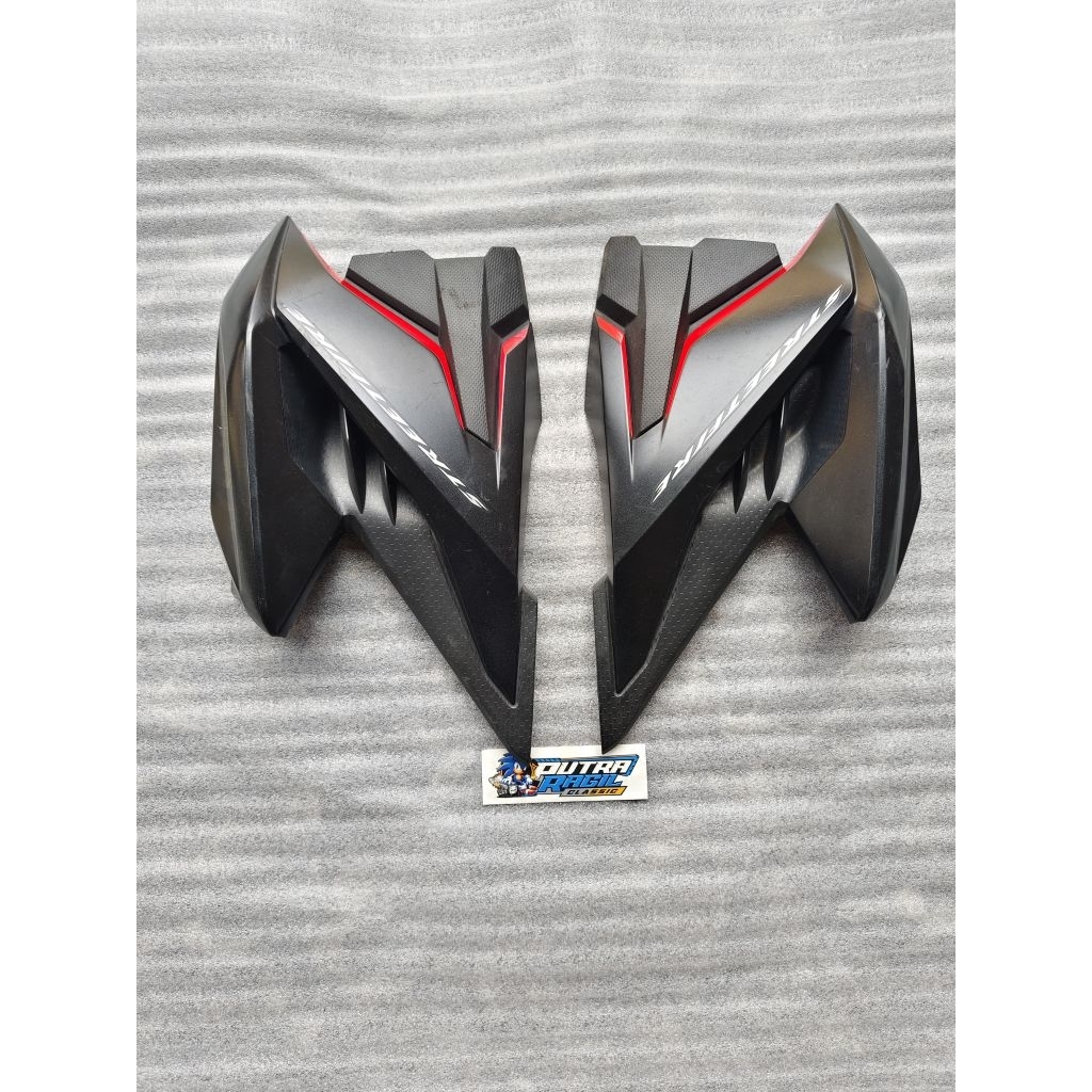 sayap tebeng kupingan tengki honda new cb150r led fi v3 original HITAM