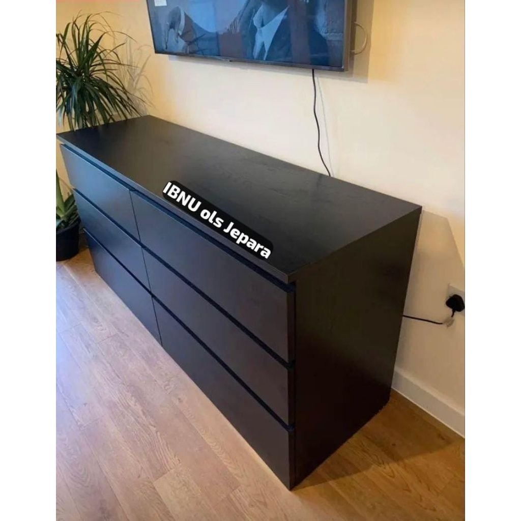 meja kosmetik drewers minimalis