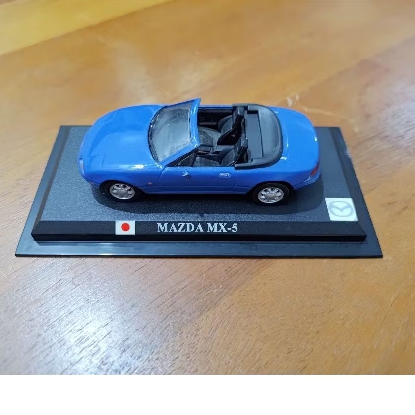 Miniatur Delprado Mazda MX5 Diecast Skala 1:43