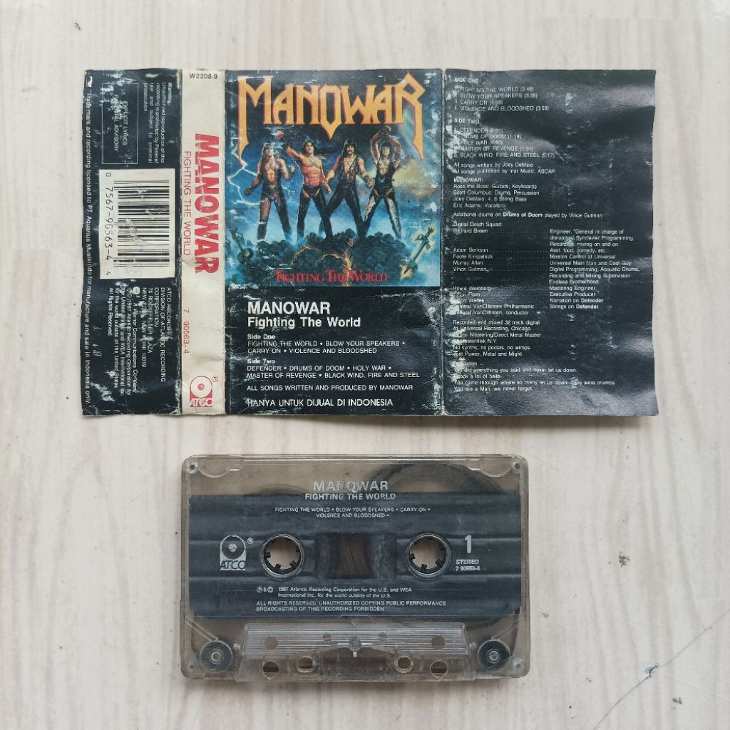 Original Kaset Pita Tape Musik Band Manowar Fighting The World