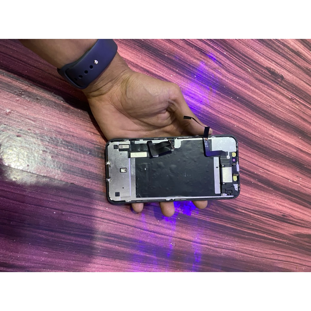 lcd copotan  iphone 11